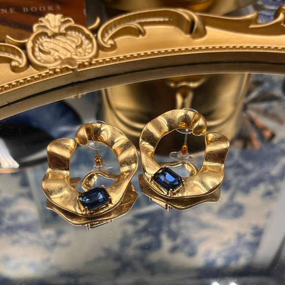 🆕 OSCAR DE LA RENTA 🧿 NWOT Gold Sculptural Stone "O" Shaped Hoops - Picture 5 of 14